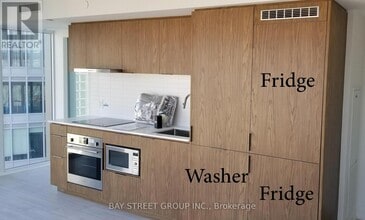 60-2160 Shuter St in Toronto, ON - Building Photo - Building Photo