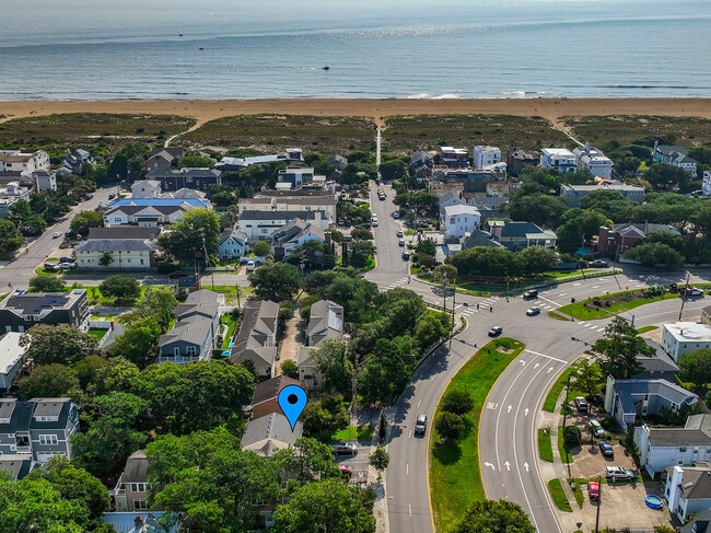 209 83rd St in Virginia Beach, VA - Foto de edificio - Building Photo