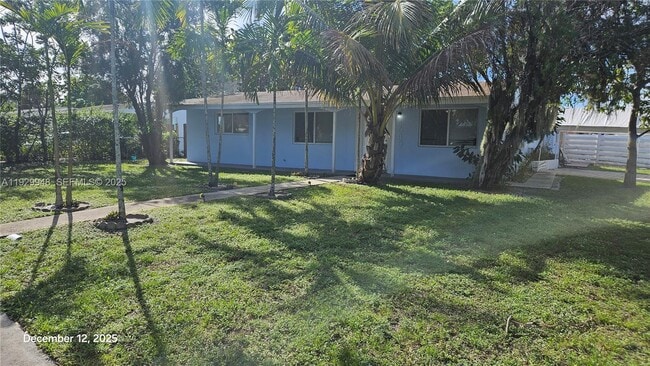property at 1040 N 70th Ave