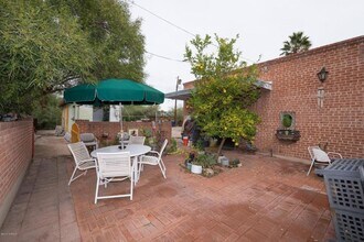 2915 E 10th St in Tucson, AZ - Building Photo - Building Photo