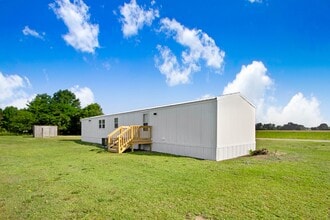 2379 US Hwy 13 S in Goldsboro, NC - Building Photo - Building Photo