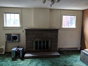 410 W Maple St-Unit -1 in Johnson City, TN - Building Photo - Building Photo