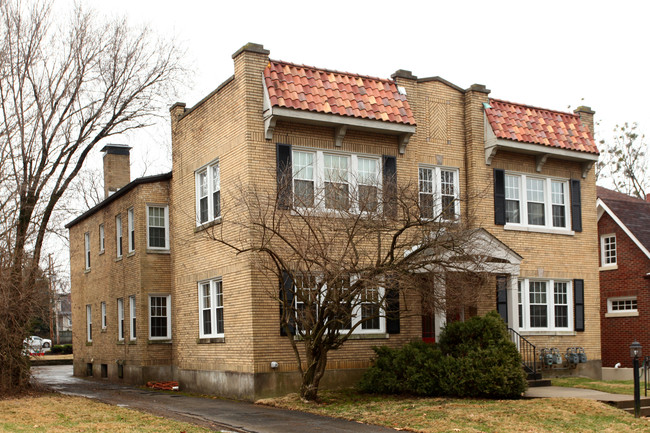 The Apartments @ 2066 Douglas in Louisville, KY - Building Photo - Building Photo