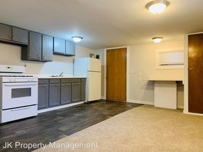 2027 Smelter Ave NE in Black Eagle, MT - Building Photo - Building Photo