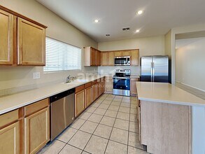 2548 W Spencer Run in Phoenix, AZ - Building Photo - Building Photo