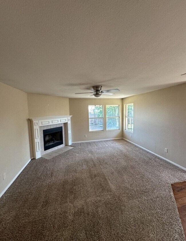 3806 Bull Run Dr in Killeen, TX - Building Photo - Building Photo