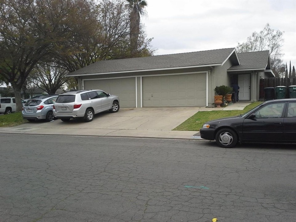 3714 Citation Way in Modesto, CA - Building Photo