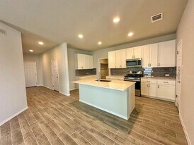 140 Keltic Dr in Kyle, TX - Building Photo