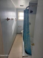 48 Arnold Ave in Amsterdam, NY - Building Photo - Building Photo