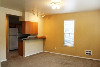 1000 NE B St in Pullman, WA - Building Photo - Building Photo