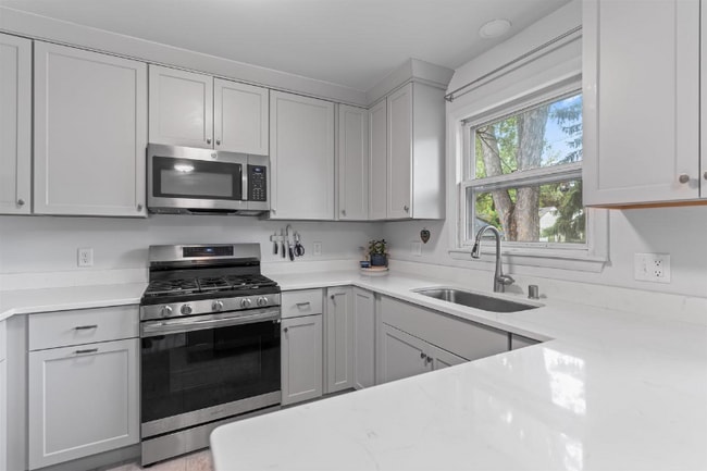 2830 Moland St in Madison, WI - Building Photo - Building Photo