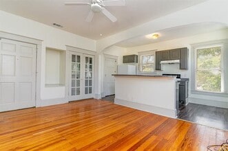 1230 Kings Hwy in Dallas, TX - Building Photo - Building Photo