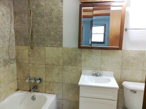 208 Miami St in Burlington, KS - Building Photo - Building Photo