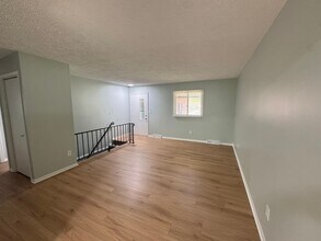 2150-2152 Shangrai-La Dr SE in Grand Rapids, MI - Building Photo - Building Photo