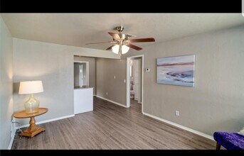973 SW 3rd St in Moore, OK - Building Photo - Building Photo