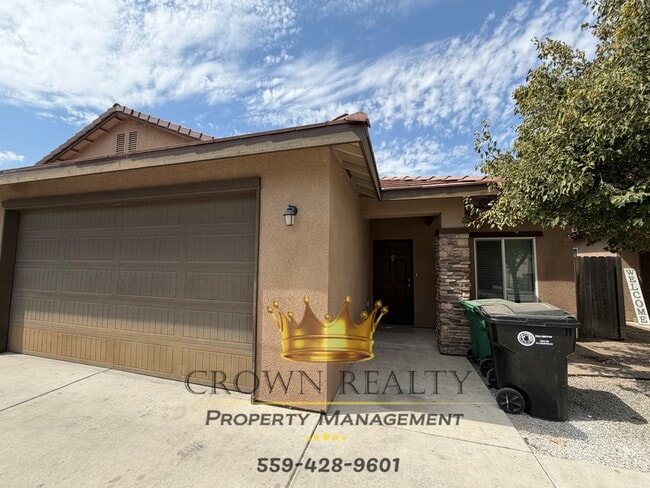 property at 582 N 4th St