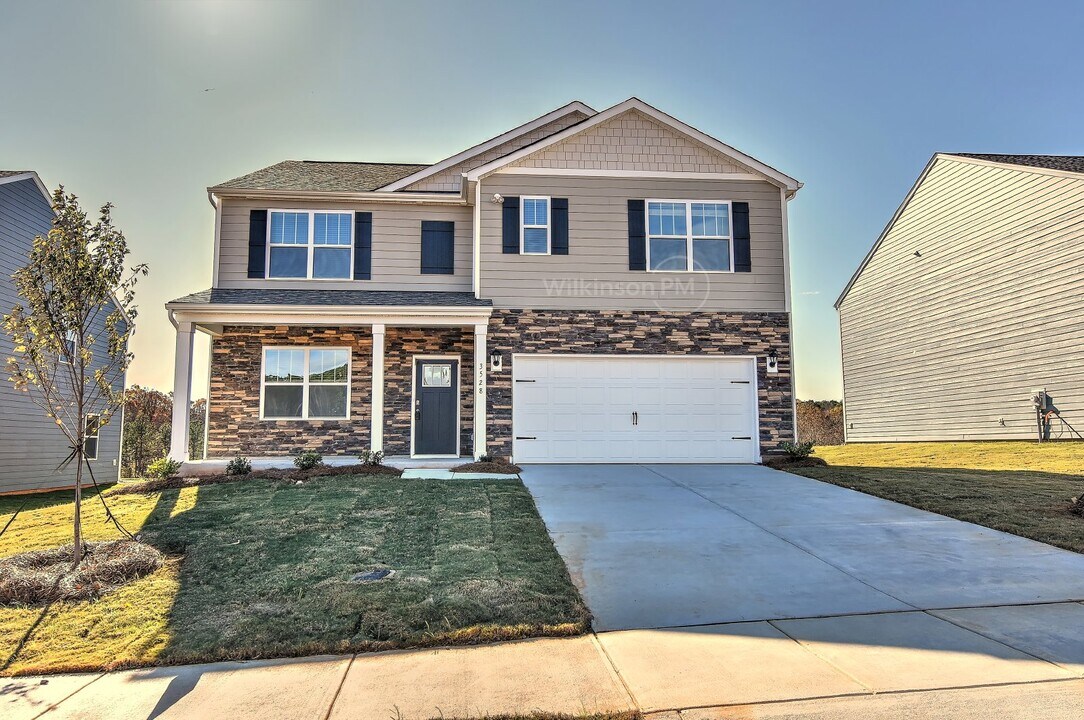 3528 Hackberry Dr in Gastonia, NC - Building Photo