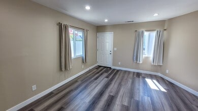16131 Sunny Ct in Whittier, CA - Building Photo - Building Photo