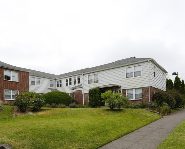 Pacific Court in Portland, OR - Foto de edificio - Building Photo