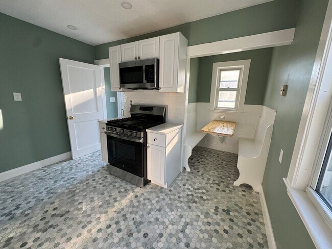 324 Arlington St in Watertown, MA - Building Photo - Building Photo