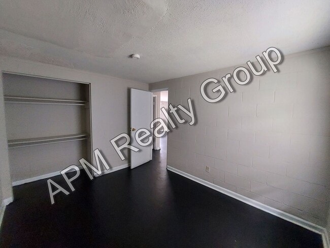property at 2710 Howell Ct