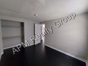 2710 Howell Ct in Columbia, SC - Foto de edificio - Building Photo
