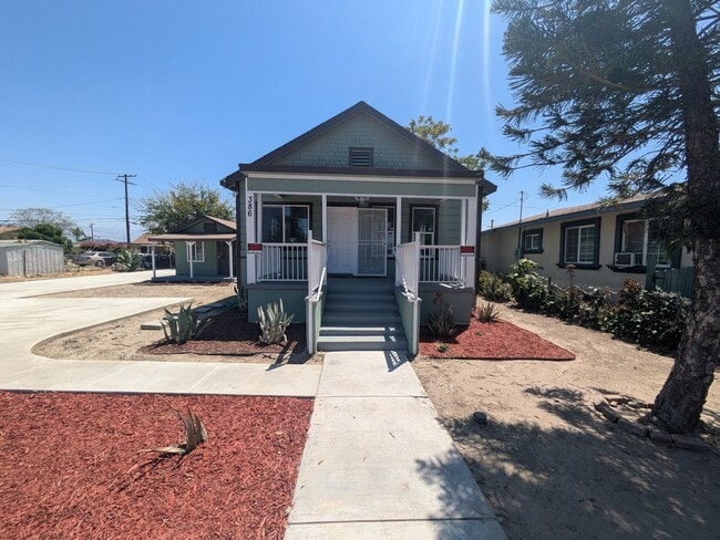386 N Mt Vernon Ave in Colton, CA - Building Photo - Building Photo