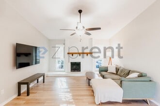 4159 Steck Ave in Austin, TX - Building Photo - Building Photo