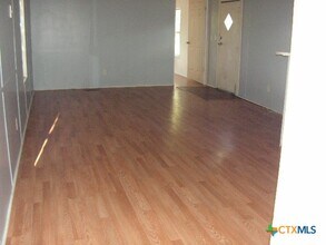 377 Buck Trail in Canyon Lake, TX - Building Photo - Building Photo