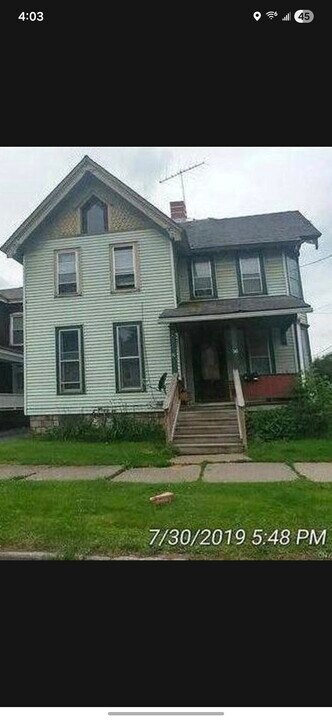 50 Charles St, Unit Apt 2 in Cortland, NY - Building Photo