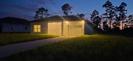 1014 Garnet Ave in Lehigh Acres, FL - Building Photo - Building Photo