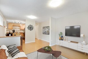 1639 Race in Denver, CO - Building Photo