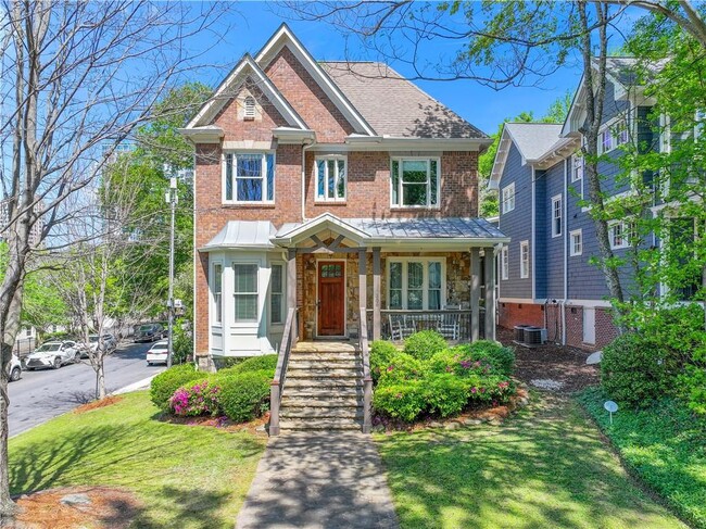 property at 306 Peachtree Ave NE