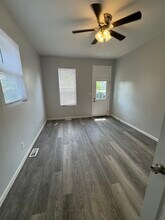 826 Sycamore St in Belleville, IL - Building Photo - Building Photo