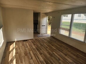 9 Grateful Way in Franklin, NC - Building Photo - Building Photo