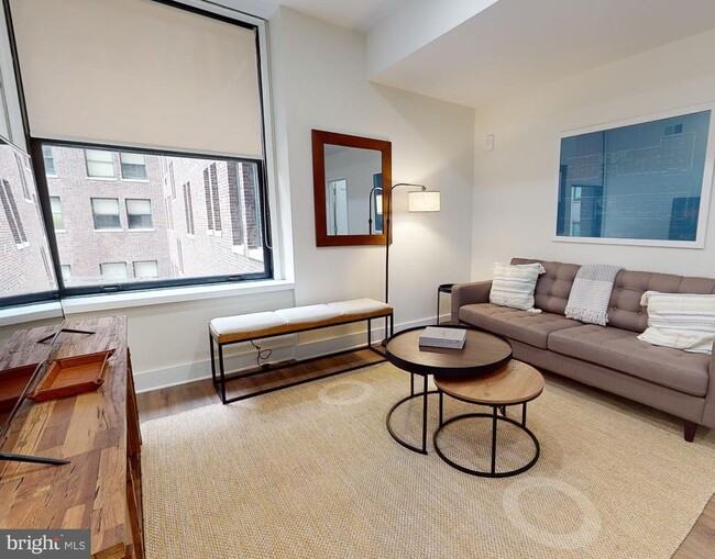 150 S Independence Mall W