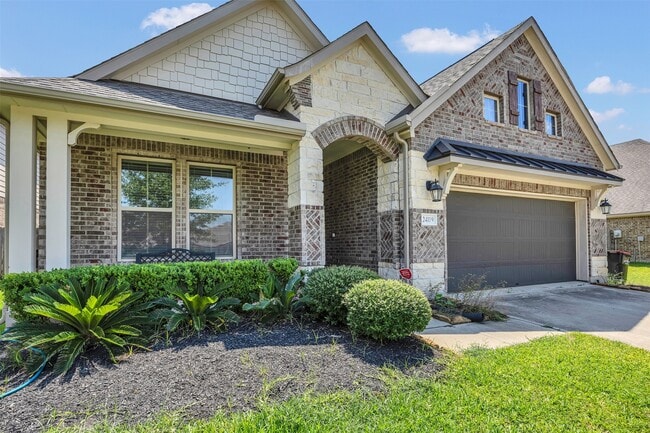 24119 Kingdom Isle Ln in Katy, TX - Foto de edificio - Building Photo