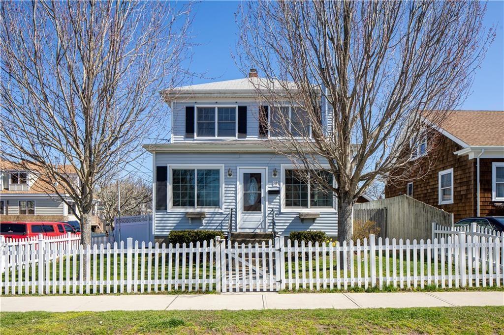 58 Bedlow Ave in Newport, RI - Building Photo