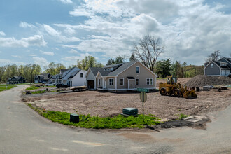 Hamlet at Kings Meadow in Suffield, CT - Building Photo - Building Photo