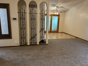 322 Ranger Ave in Haysville, KS - Building Photo - Building Photo