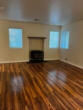 207 New York Ranch Rd in Jackson, CA - Building Photo - Building Photo