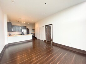 1500 N Halsted St, Unit 1910 in Chicago, IL - Building Photo