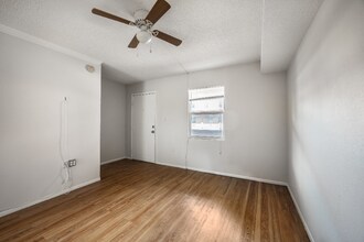 914 SW 8th Ave in Gainesville, FL - Building Photo - Building Photo