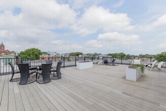 944 Dorchester, Unit 56 in Boston, MA - Building Photo - Building Photo