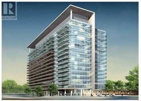 705-4k Spadina Ave. in Toronto, ON - Building Photo