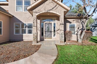 6048 N Harbor Town Pl in Boise, ID - Building Photo - Building Photo