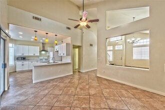8044 Rock Port Cir in Las Vegas, NV - Building Photo - Building Photo