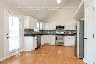 6137 Steve Scarlett Pl in La Vergne, TN - Building Photo - Building Photo