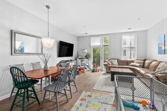1100 Adams St in Hoboken, NJ - Building Photo - Building Photo