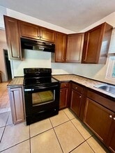 1121 E Hubbard Ave in DeLand, FL - Building Photo - Building Photo